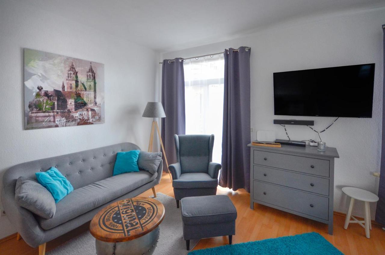 Sweethome - Ruhig - Grosse Kueche, Balkon, Stellplatz, Wifi *